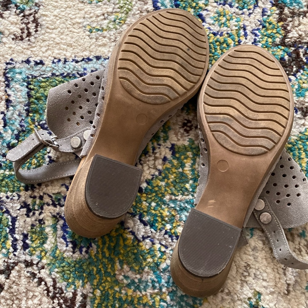 Italian Suede Polka Dot Heeled Sandals - Picture 3 of 5